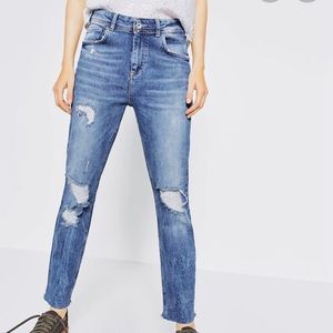 ZARA DISTRESSED HIGH RISE STRETCH JEANS